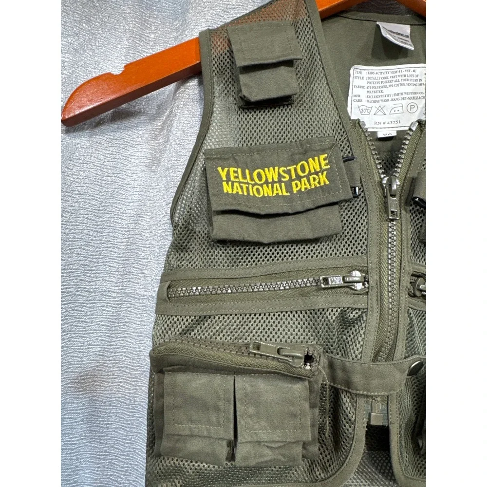 Smith Western Co Kids Yellowstone National Park Junior Ranger Activity Vest XS - Picture 3 of 5